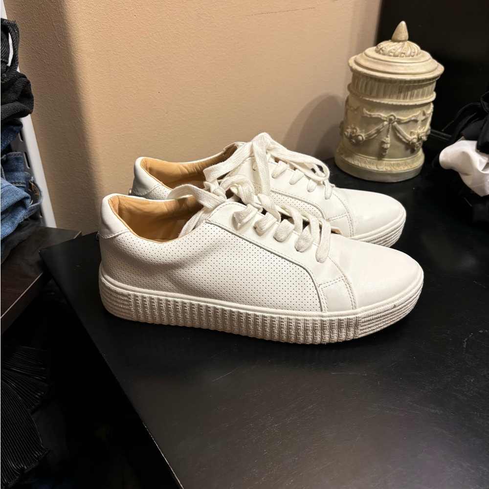 Steve Madden shoes. Size 9.5